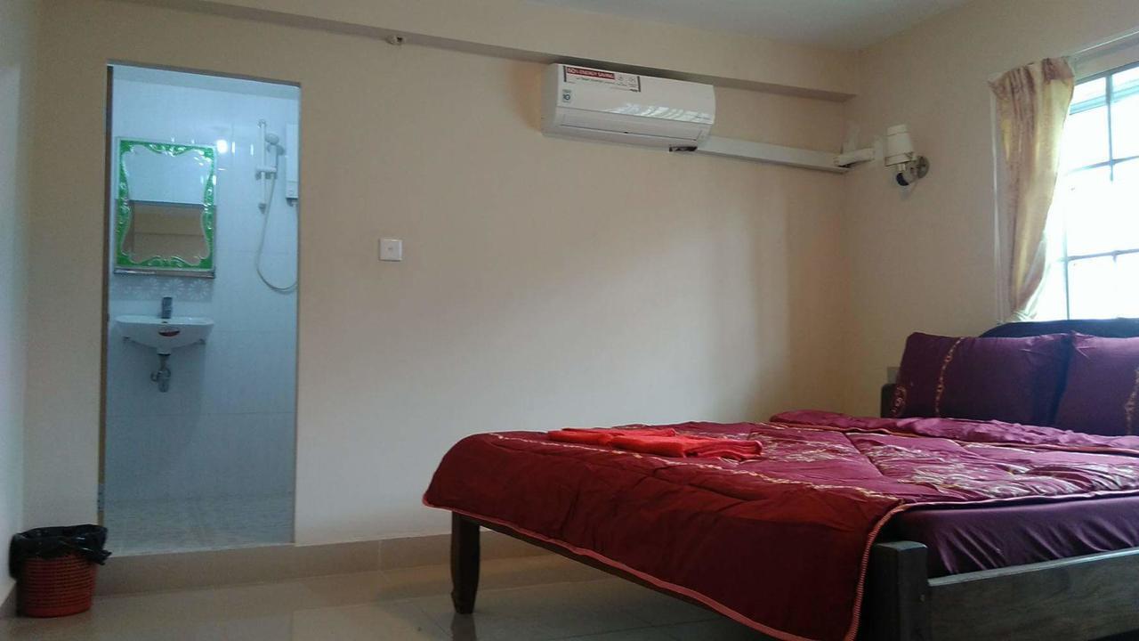 Kepmandou Lounge-Bar Bed & Breakfast Ngoại thất bức ảnh