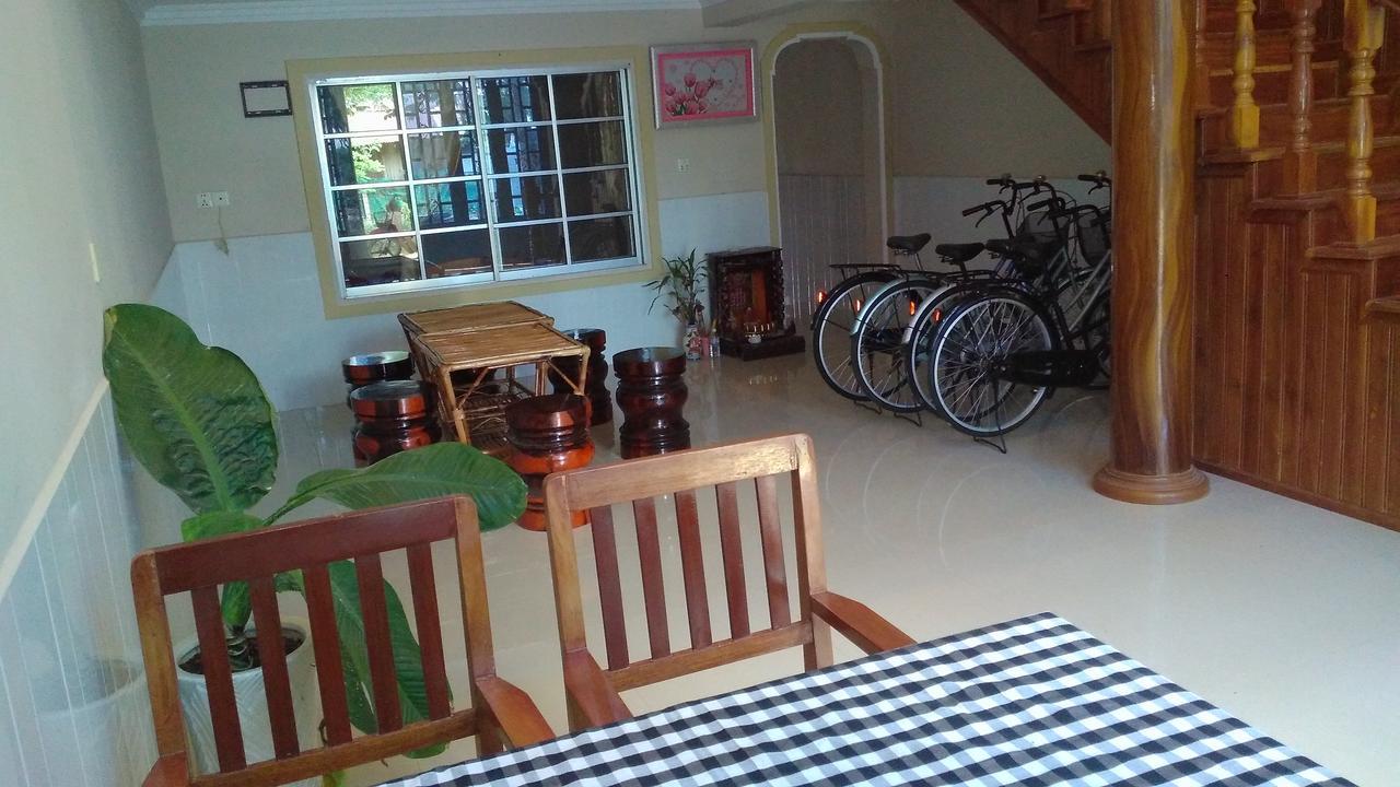 Kepmandou Lounge-Bar Bed & Breakfast Ngoại thất bức ảnh