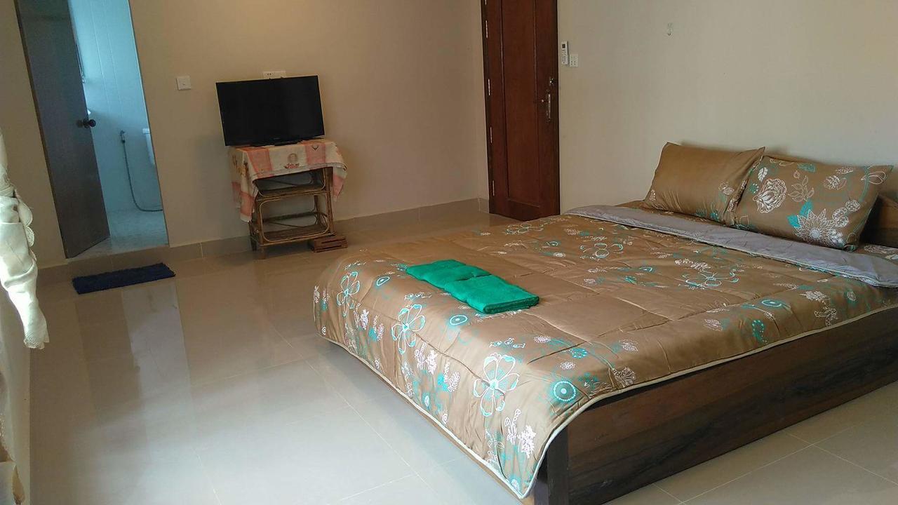 Kepmandou Lounge-Bar Bed & Breakfast Ngoại thất bức ảnh