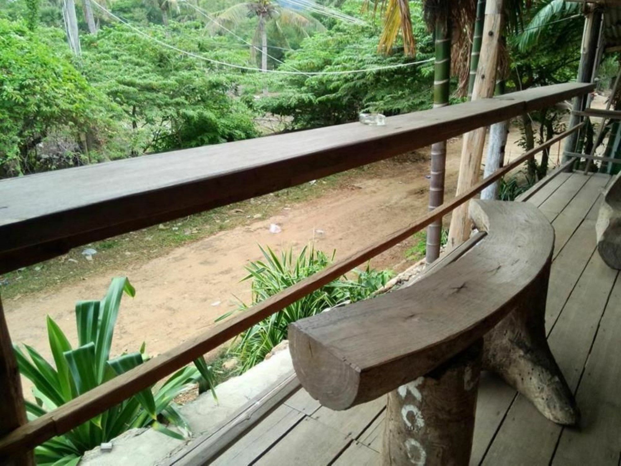 Kepmandou Lounge-Bar Bed & Breakfast Ngoại thất bức ảnh