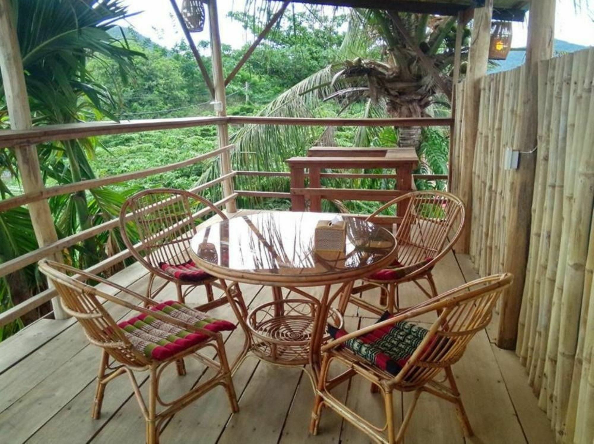 Kepmandou Lounge-Bar Bed & Breakfast Ngoại thất bức ảnh