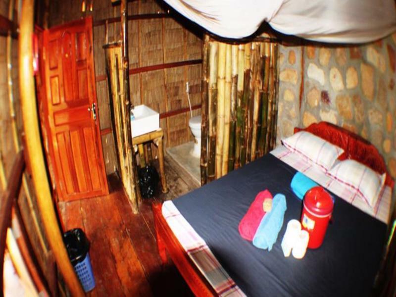 Kepmandou Lounge-Bar Bed & Breakfast Ngoại thất bức ảnh